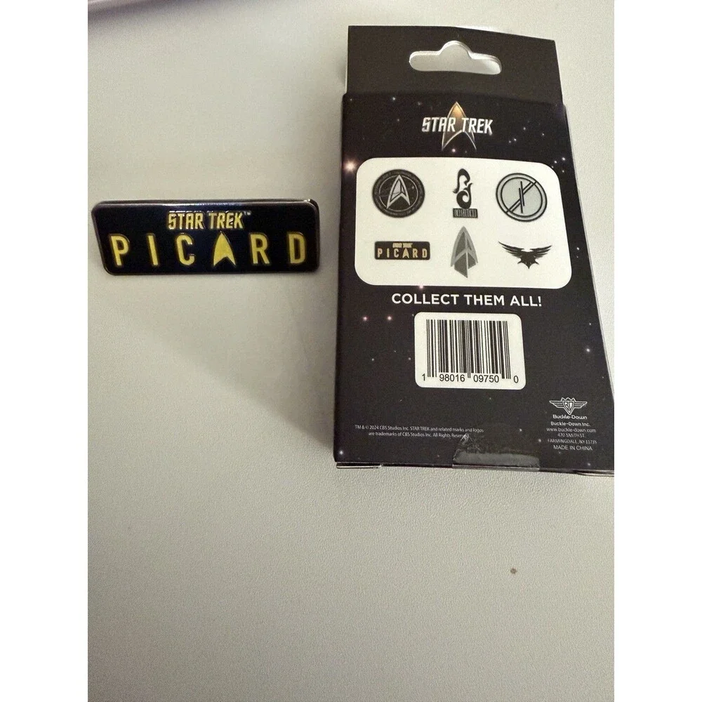 Star Trek Picard Title Logo Embossed Enamel Lapel Pin Badge New Sci-Fi Collectib
